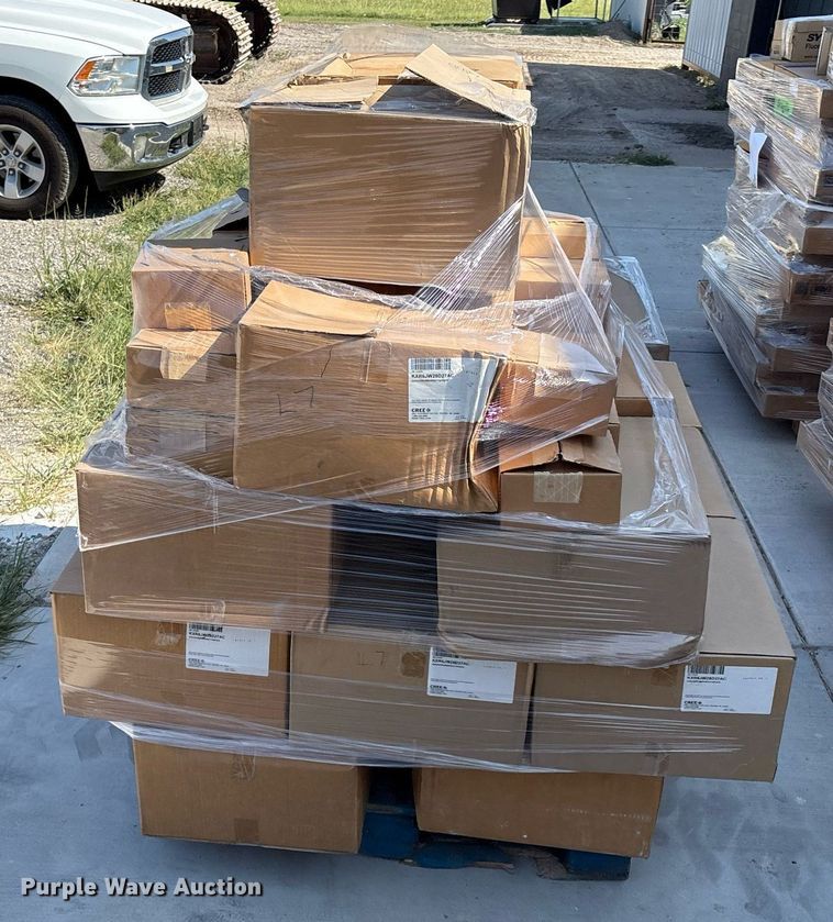 image for item DX8043 Light fixture