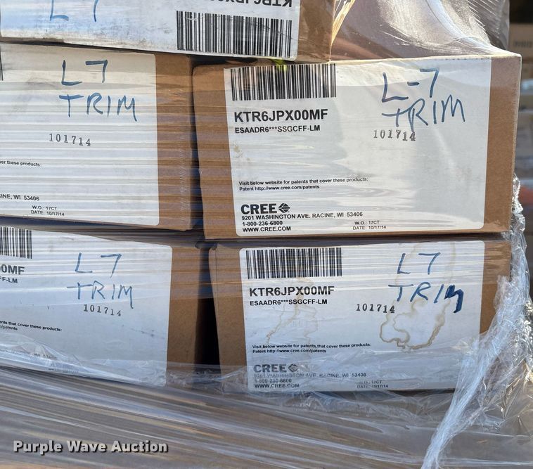 image for item DX8043 Light fixture