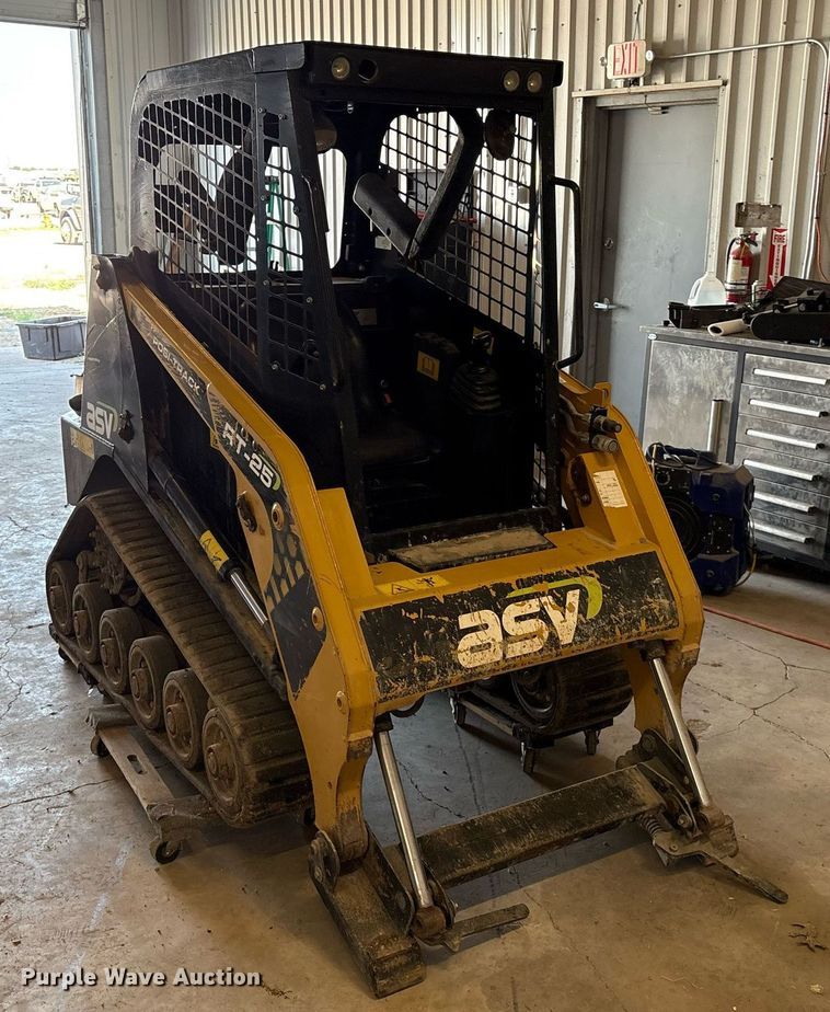 image for item DX8044 2019 ASV RT-25 tracked skid steer loader