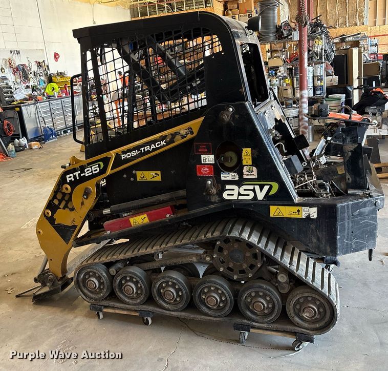 image for item DX8044 2019 ASV RT-25 tracked skid steer loader