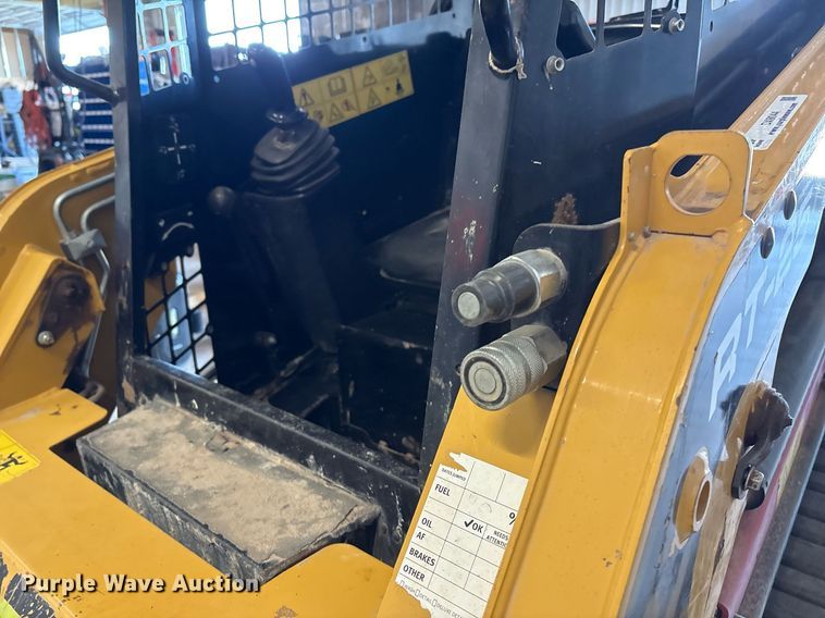 image for item DX8044 2019 ASV RT-25 tracked skid steer loader