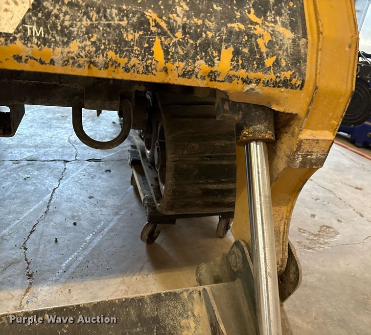 image for item DX8044 2019 ASV RT-25 tracked skid steer loader