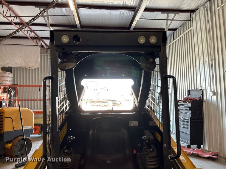 image for item DX8044 2019 ASV RT-25 tracked skid steer loader