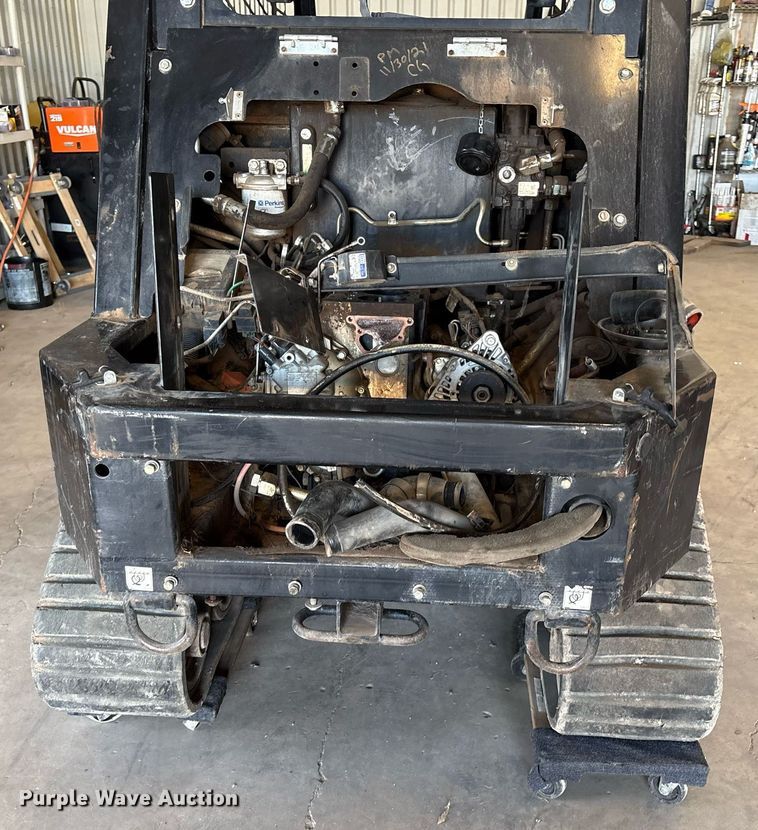 image for item DX8044 2019 ASV RT-25 tracked skid steer loader