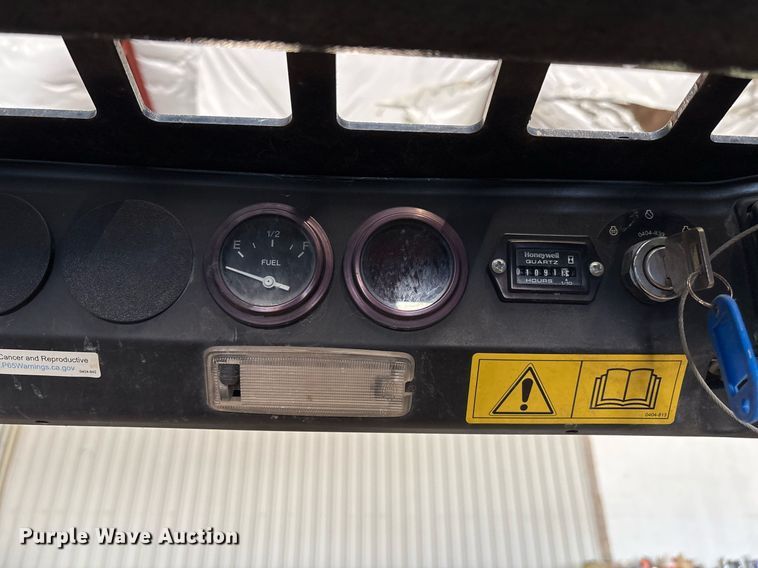 image for item DX8044 2019 ASV RT-25 tracked skid steer loader