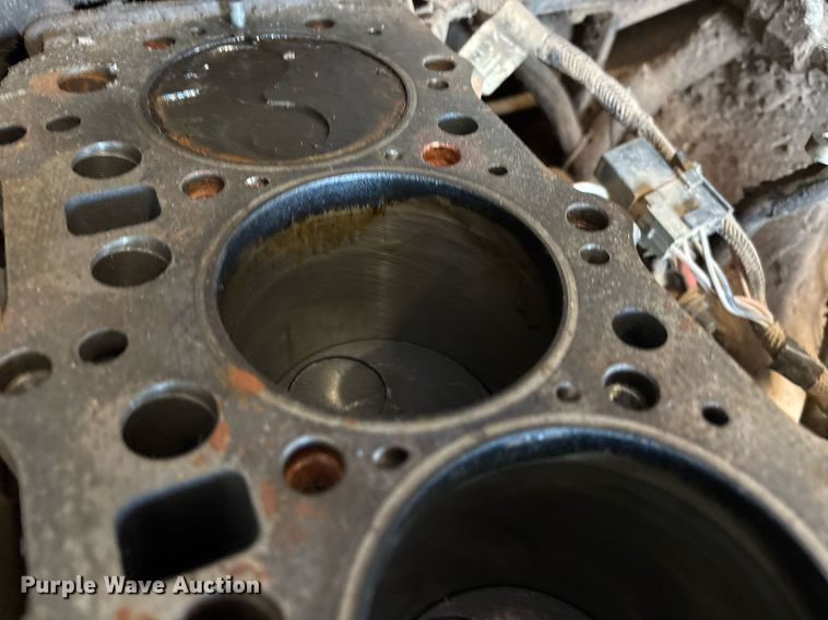 image for item DX8044 2019 ASV RT-25 tracked skid steer loader