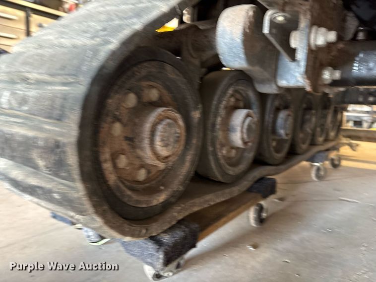 image for item DX8044 2019 ASV RT-25 tracked skid steer loader