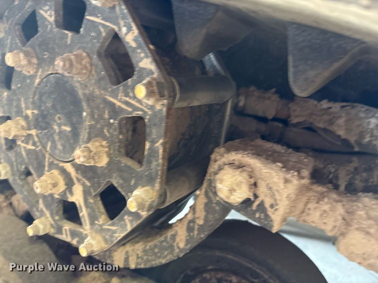 image for item DX8044 2019 ASV RT-25 tracked skid steer loader