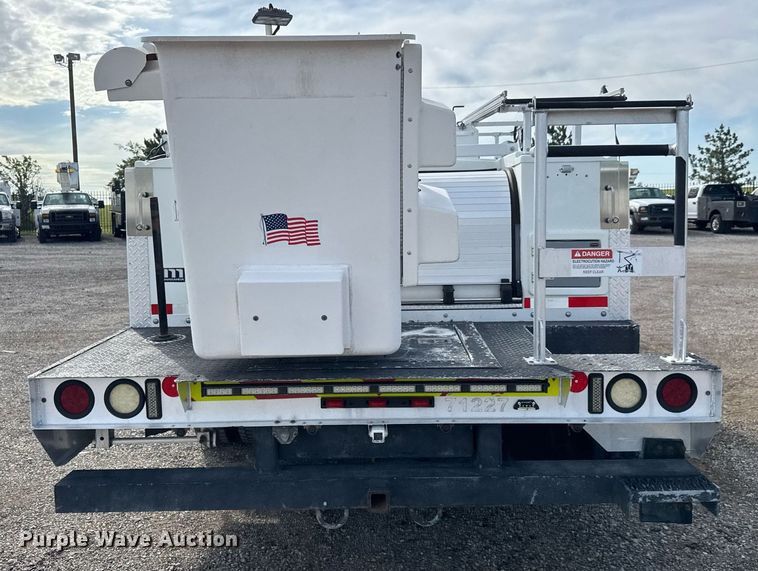 image for item DY0044 2012 Ford F550 Super Duty bucket truck