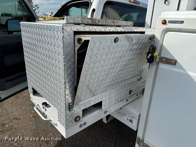 image for item DY0044 2012 Ford F550 Super Duty bucket truck