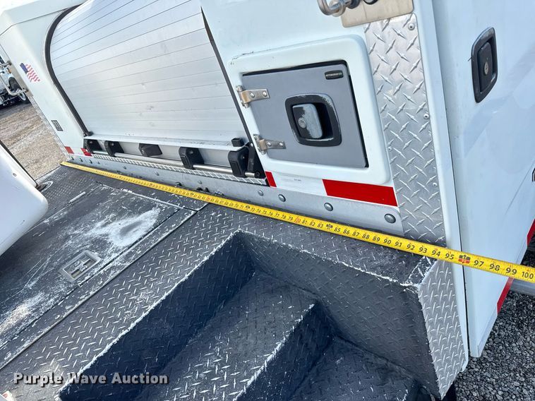 image for item DY0044 2012 Ford F550 Super Duty bucket truck