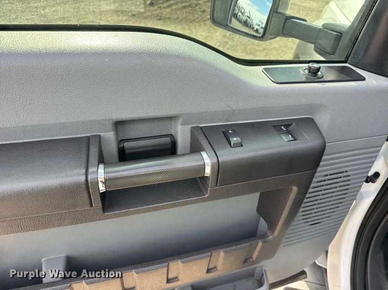 image for item DY0044 2012 Ford F550 Super Duty bucket truck