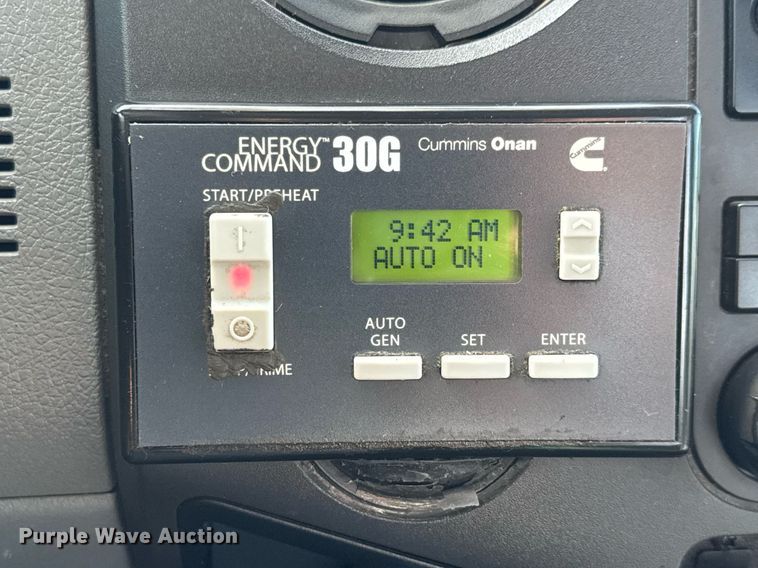 image for item DY0044 2012 Ford F550 Super Duty bucket truck