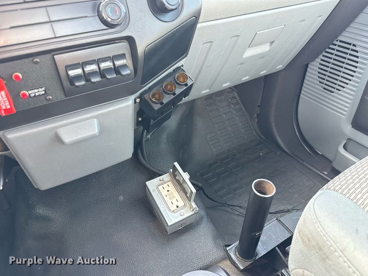 image for item DY0044 2012 Ford F550 Super Duty bucket truck