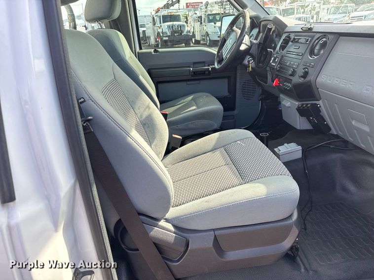 image for item DY0044 2012 Ford F550 Super Duty bucket truck