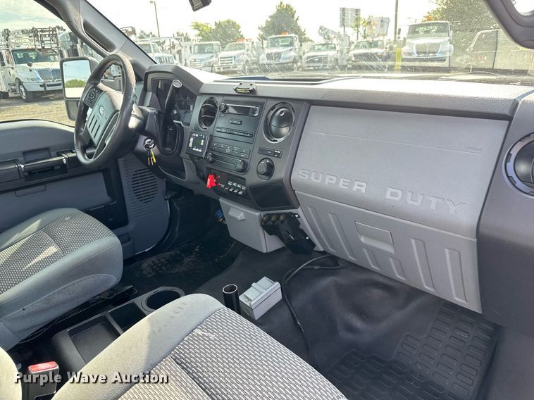 image for item DY0044 2012 Ford F550 Super Duty bucket truck