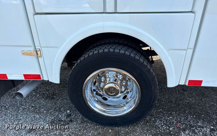 image for item DY0044 2012 Ford F550 Super Duty bucket truck