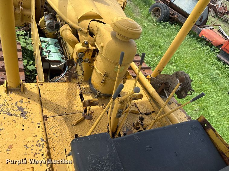 image for item DY0297 Caterpillar D7 dozer