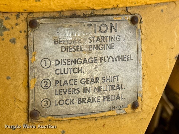 image for item DY0297 Caterpillar D7 dozer