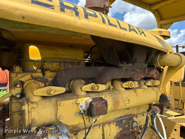 image for item DY0297 Caterpillar D7 dozer