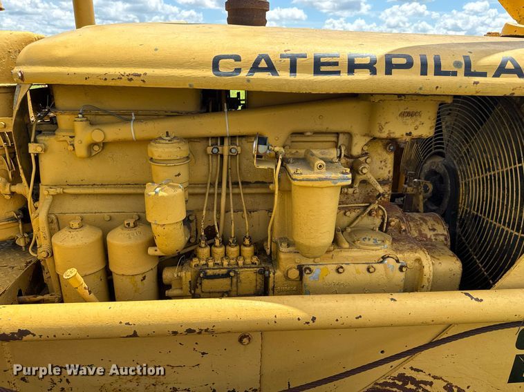 image for item DY0297 Caterpillar D7 dozer