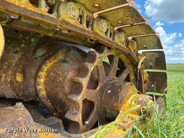 image for item DY0297 Caterpillar D7 dozer