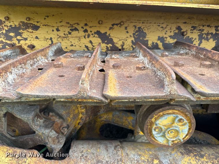 image for item DY0297 Caterpillar D7 dozer