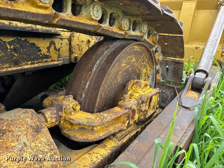 image for item DY0297 Caterpillar D7 dozer