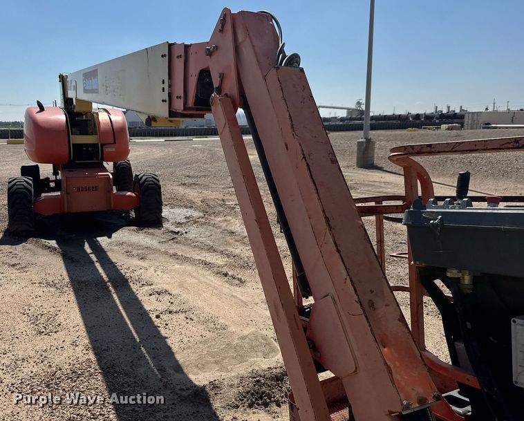 image for item DY0309 JLG 860SJ boom lift