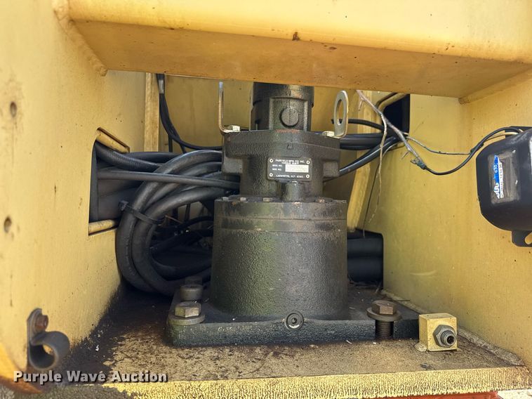 image for item DY0309 JLG 860SJ boom lift