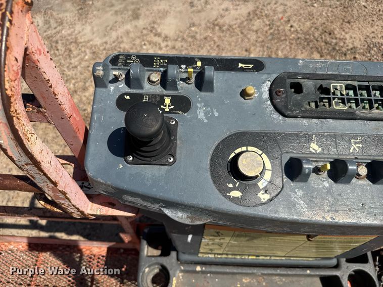 image for item DY0309 JLG 860SJ boom lift