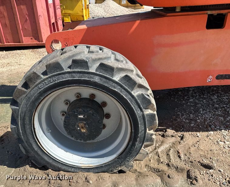 image for item DY0309 JLG 860SJ boom lift