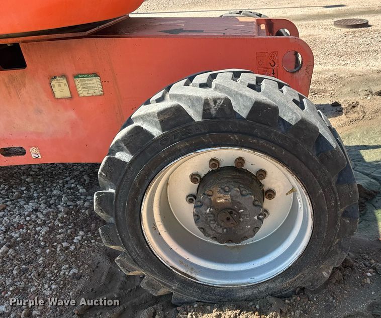 image for item DY0309 JLG 860SJ boom lift