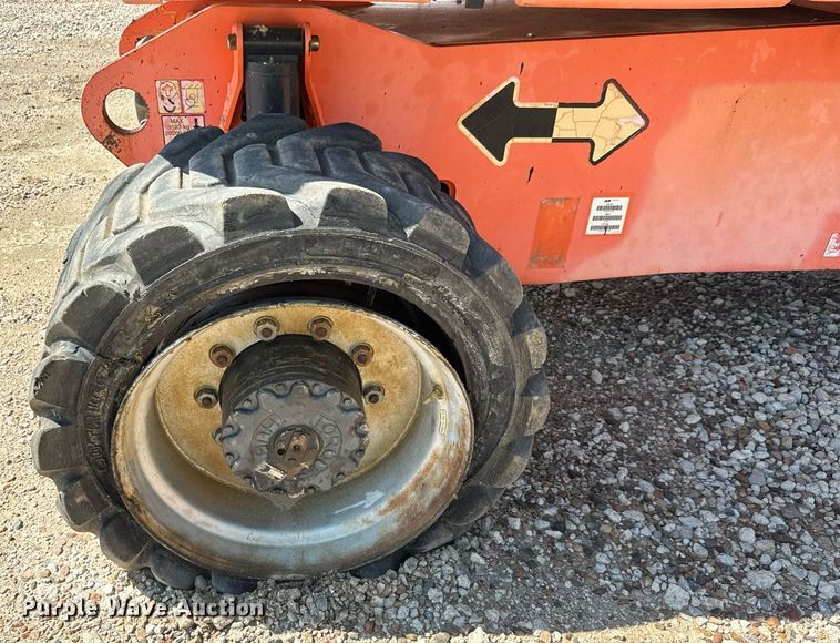 image for item DY0309 JLG 860SJ boom lift