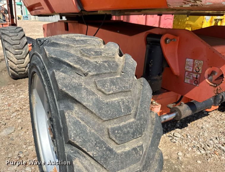 image for item DY0309 JLG 860SJ boom lift