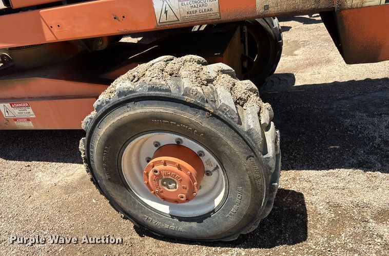 image for item DY0310 2010 Snorkel TB60 boom lift