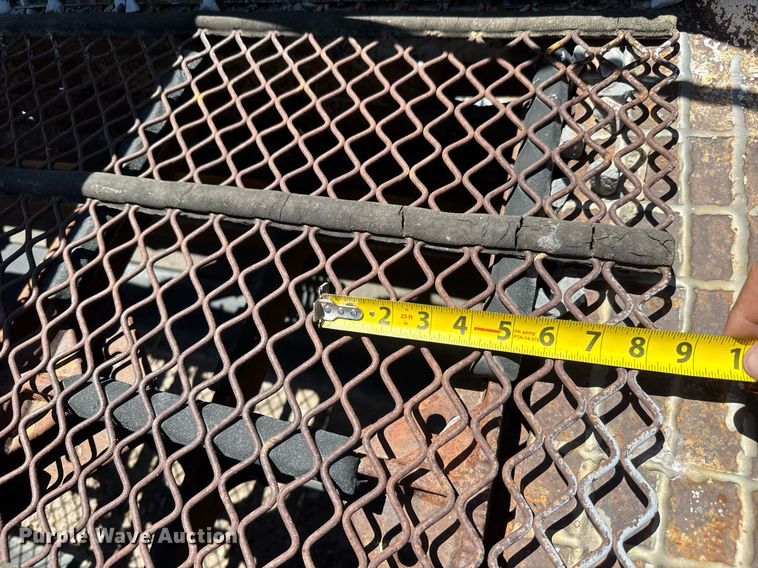 image for item DY0311 2005 Armadillo crusher