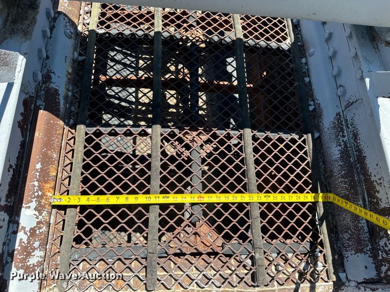 image for item DY0311 2005 Armadillo crusher