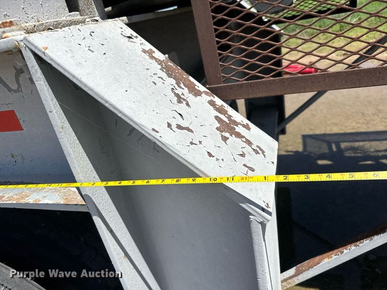 image for item DY0311 2005 Armadillo crusher