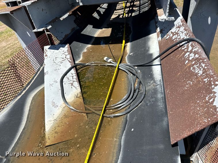 image for item DY0311 2005 Armadillo crusher