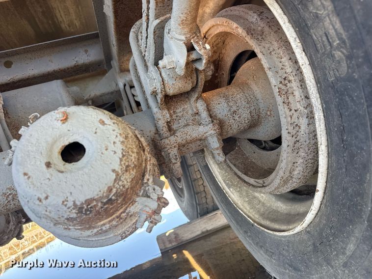 image for item DY0311 2005 Armadillo crusher