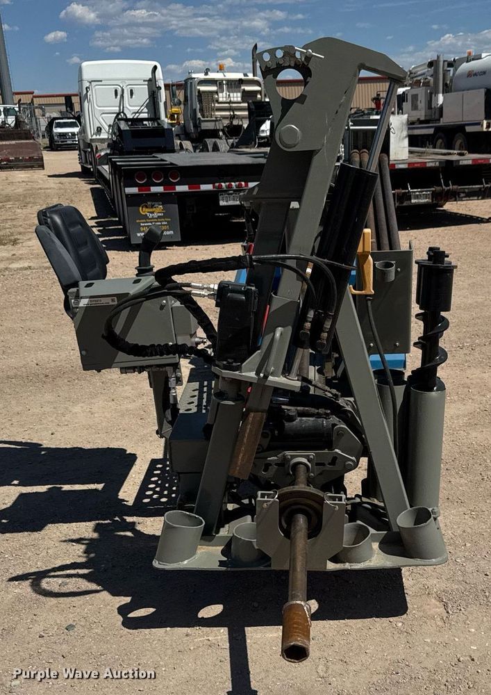 image for item DY0312 2013 TT Technologies Grundodrill 4X DRI-U-10001 directional boring unit