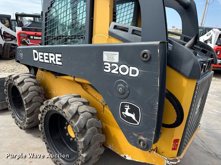 image for item DY0332 2010 John Deere 320D skid steer loader
