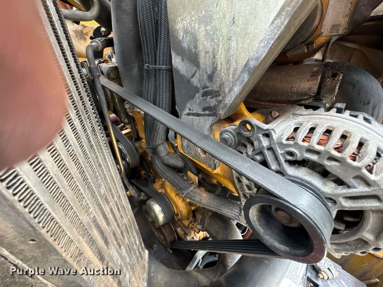 image for item DY0332 2010 John Deere 320D skid steer loader