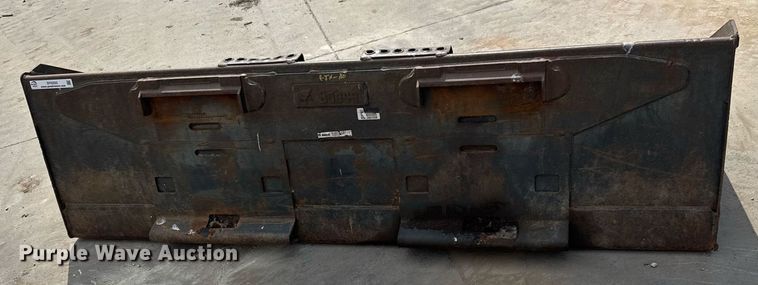 image for item DY0333 Bobcat skid steer bucket