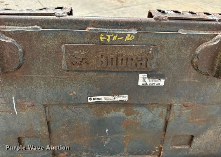 image for item DY0333 Bobcat skid steer bucket