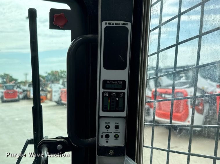 image for item DY0335 2016 New Holland C238 tracked skid steer loader