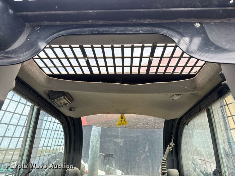 image for item DY0335 2016 New Holland C238 tracked skid steer loader