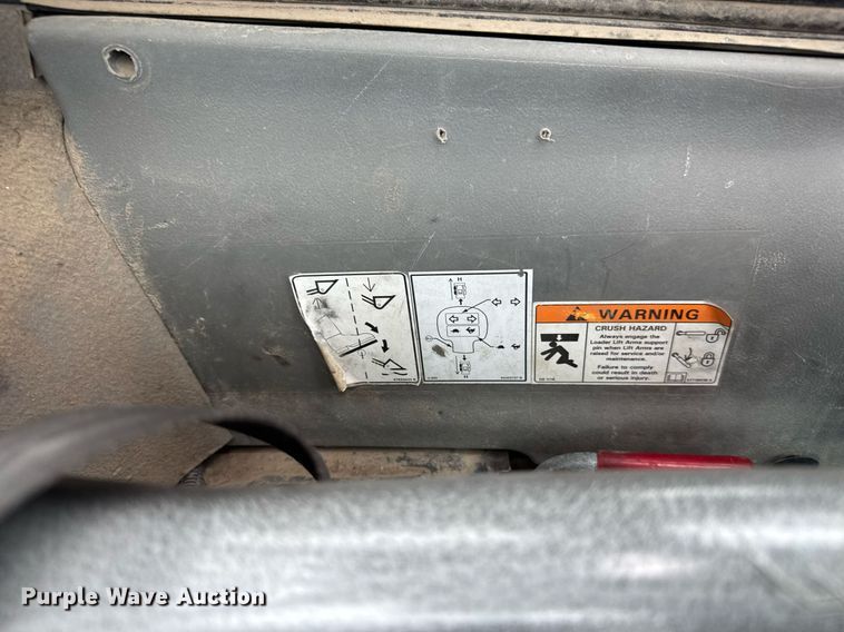 image for item DY0335 2016 New Holland C238 tracked skid steer loader