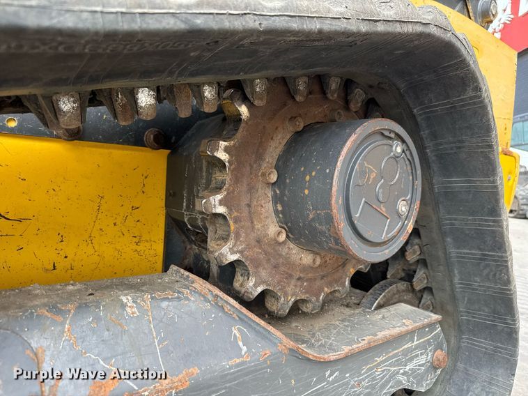 image for item DY0335 2016 New Holland C238 tracked skid steer loader